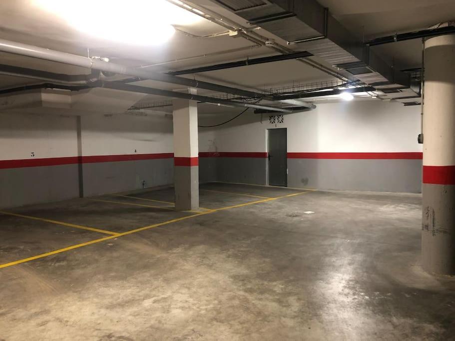 Luminoso Apartamento Con Garaje En El Centro Màlaga Exteriér fotografie